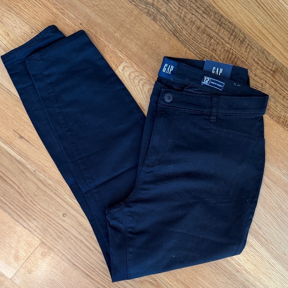 GAP -New Black Jeans
